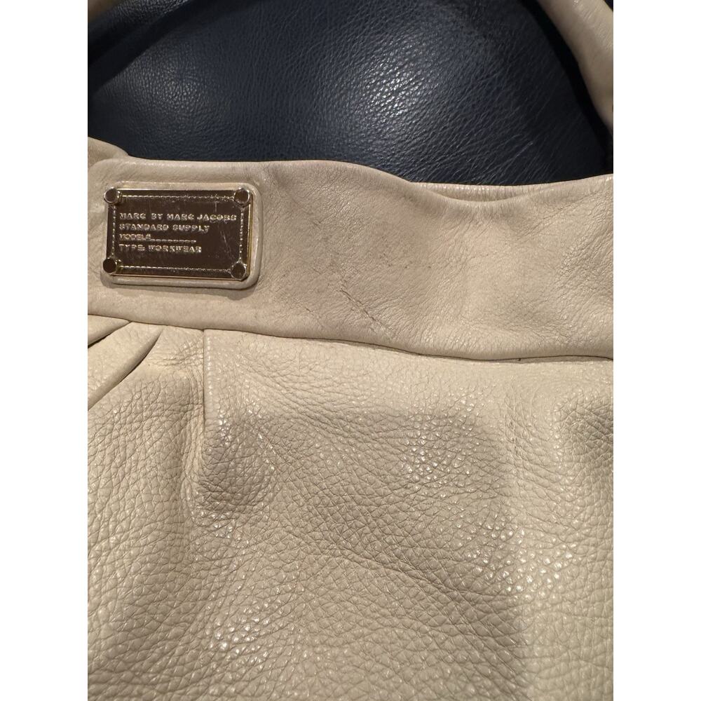 Marc by Marc Jacobs Classic Q Hillier Pebble Leather Hobo Bag White Shoulder - Picture 10 of 13